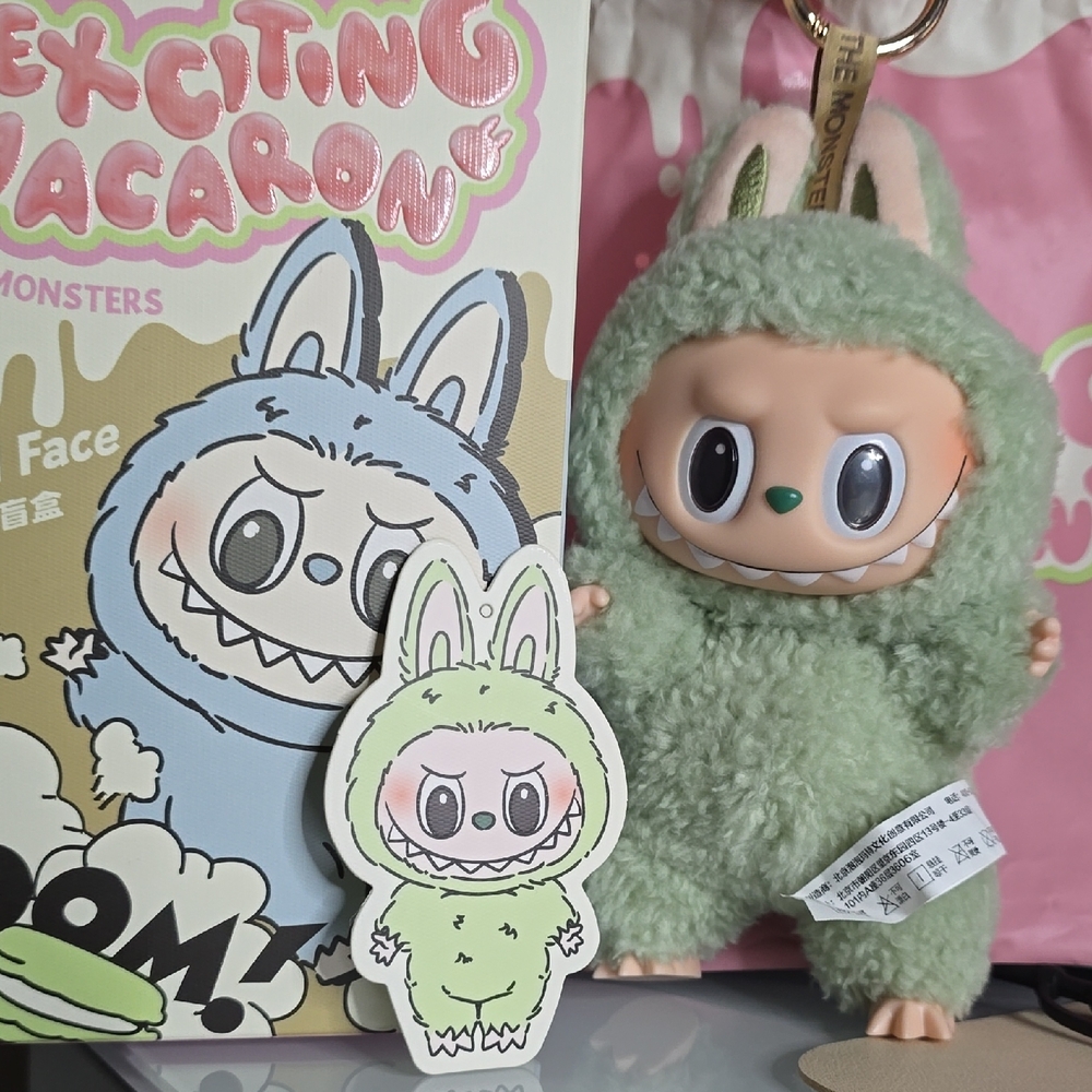 LABUBU Exciting Macaron - Green Grape